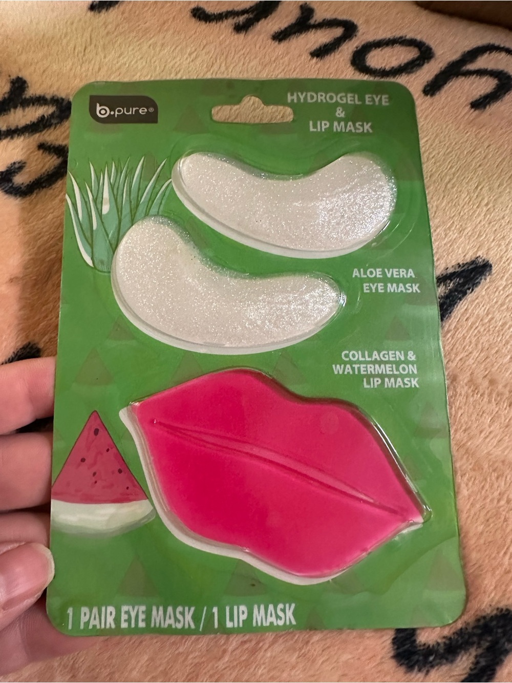 Aloe Vera Hydrogel Eye Masks & Collagen Watermelon Lip Mask - White & Pink